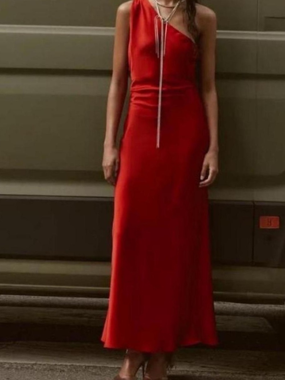 Zara Bold Red Backless Maxi Dress - Picture 6 of 6